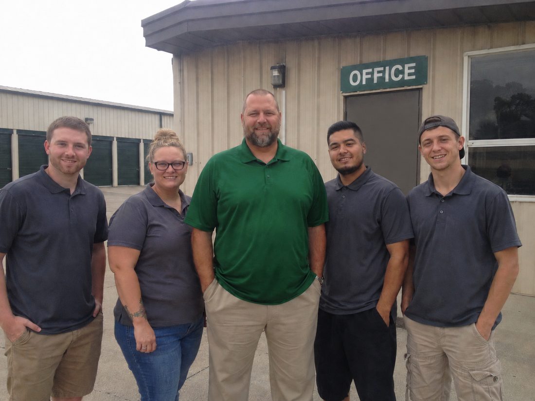 Pest control professionals in University, FL